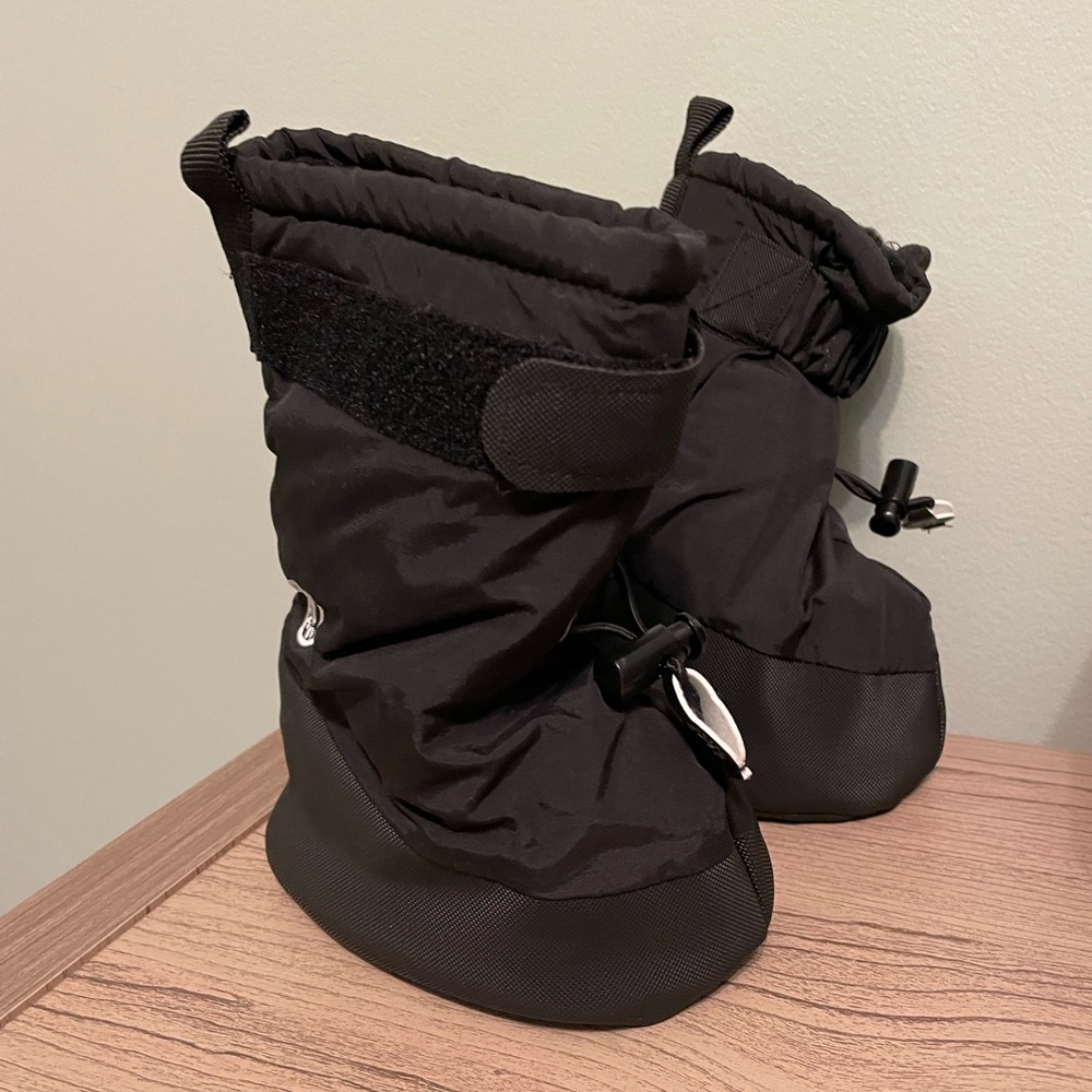 CaliKids waterproof booties